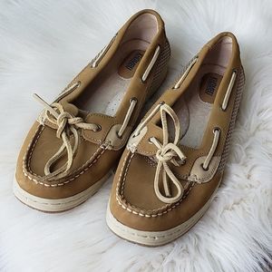 Womans KHOMBU size 9.5 loafers